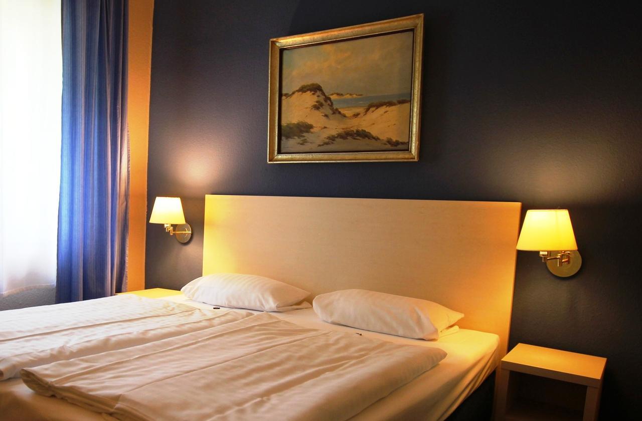 Hotel Pelikan キッツィンゲン エクステリア 写真